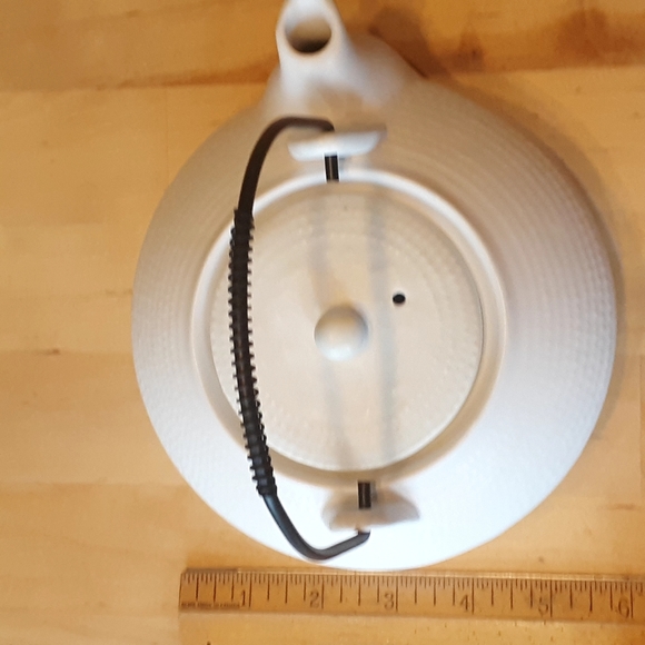 Torre & Tangus Asian Teapot - Picture 4 of 9